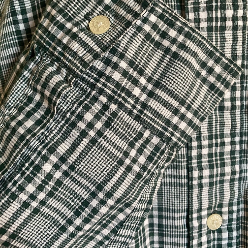 Button down - Picture 4 of 6